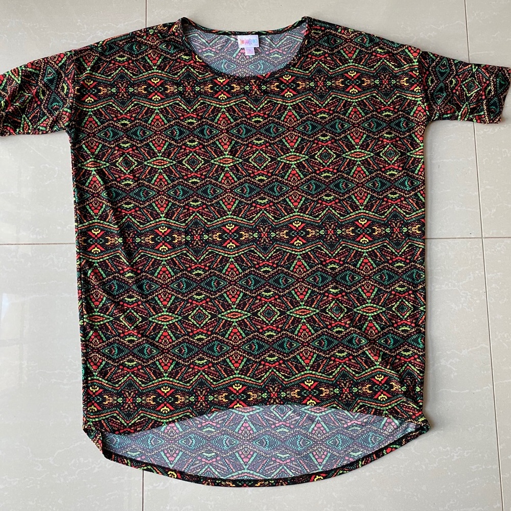 LulaRoe Printed top